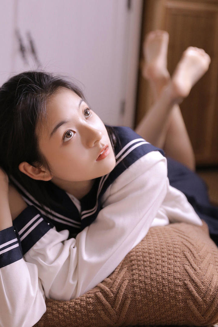 纯天然高清学生妹写真图片