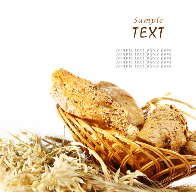 在置物篮里的面包图片