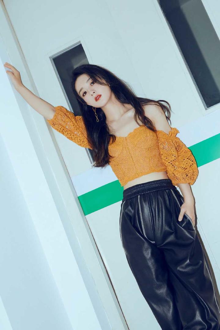 赵丽颖甜酷夏装写真图片