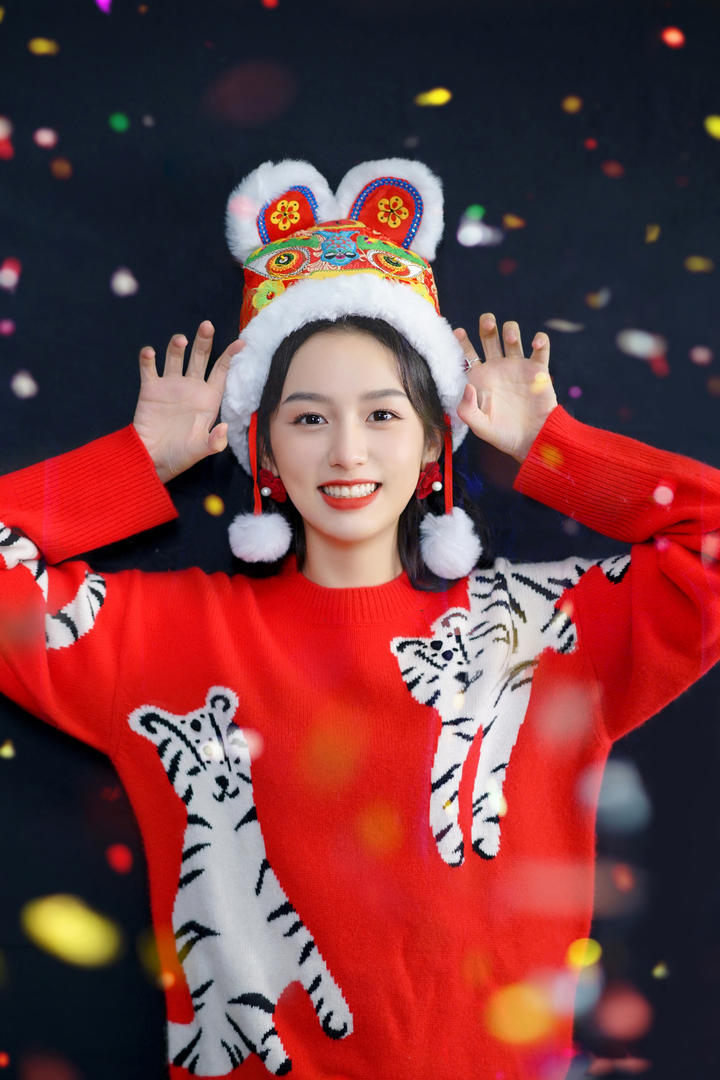 春节喜庆服装美女素材图片