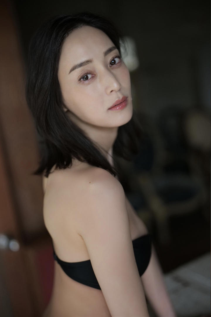 日本伦理电影成熟女性素人AV美女内衣性感写真