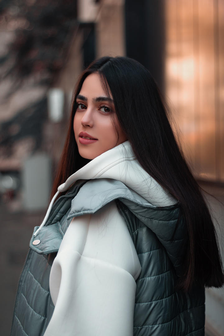 高清欧美长发美女头像人像摄影写真图片