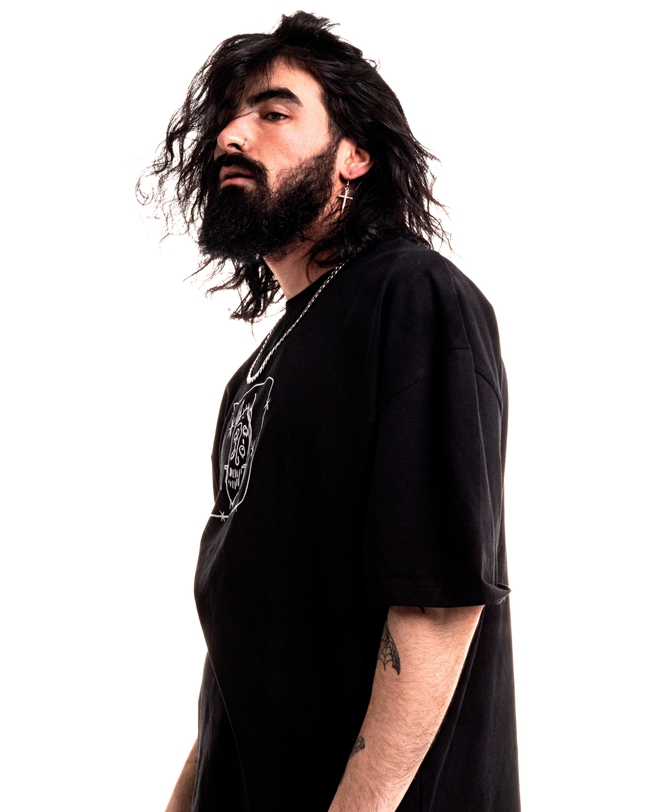 时尚潮流长发帅哥图片