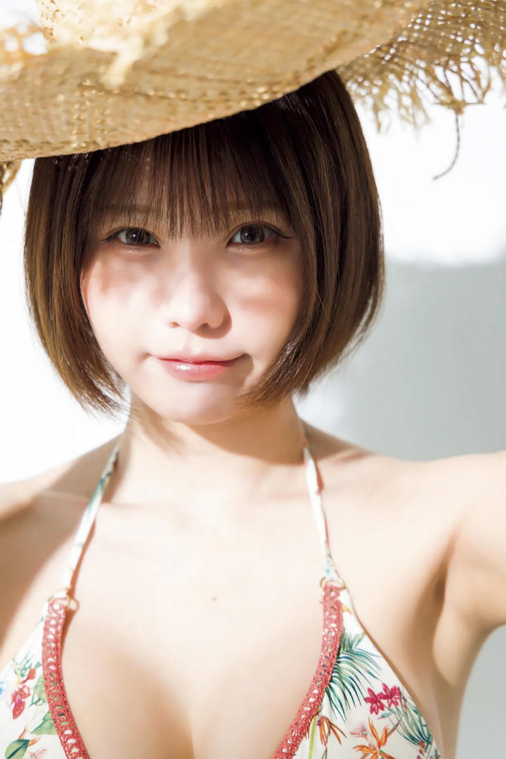 清纯日本短发女神西西人体艺术写真图片