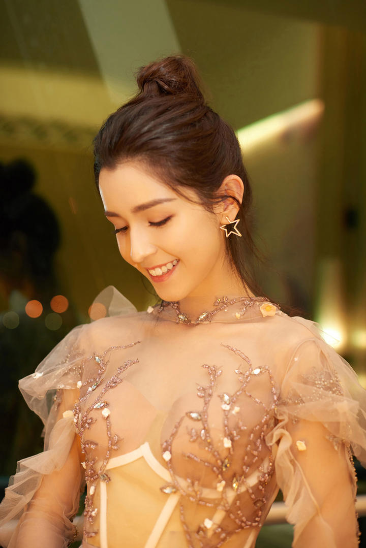 性感女明星哈尼克孜写真图片