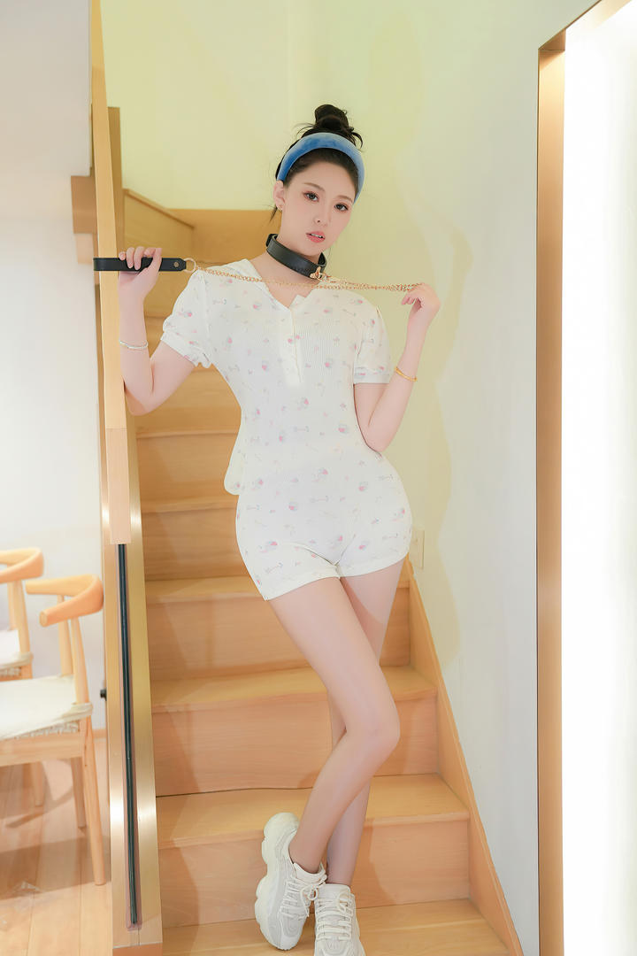 调教甜美性感AV女优亚洲另类美女写真图片
