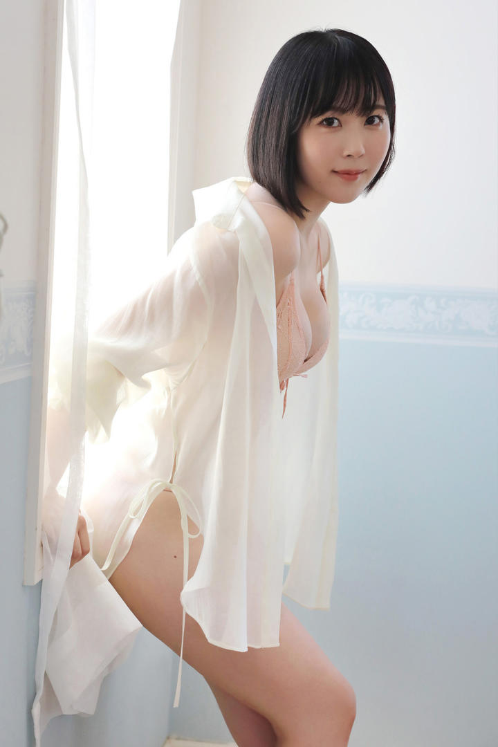 日韩精品国产一区二区在线看成熟美女透明内衣写真图片专区