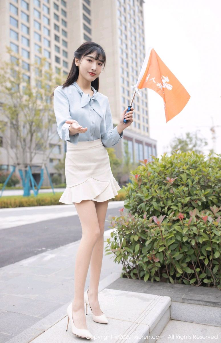 秀人网美女模特陆萱萱丝袜美腿内衣诱惑导游系列性感套图