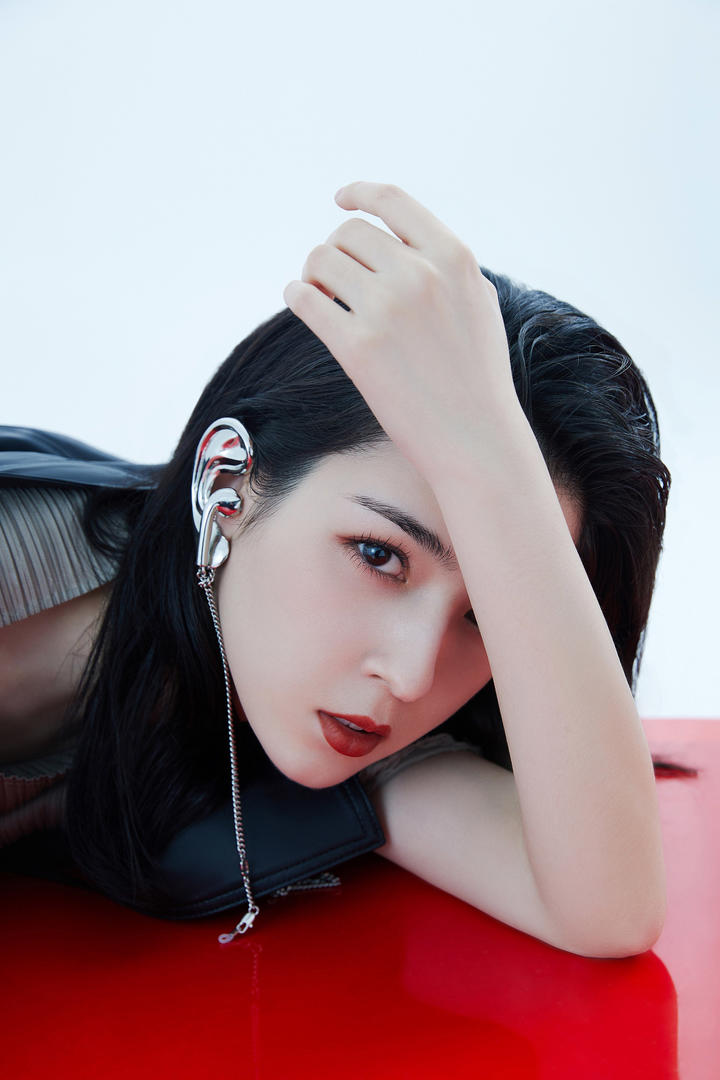 女演员哈尼克孜艺术照