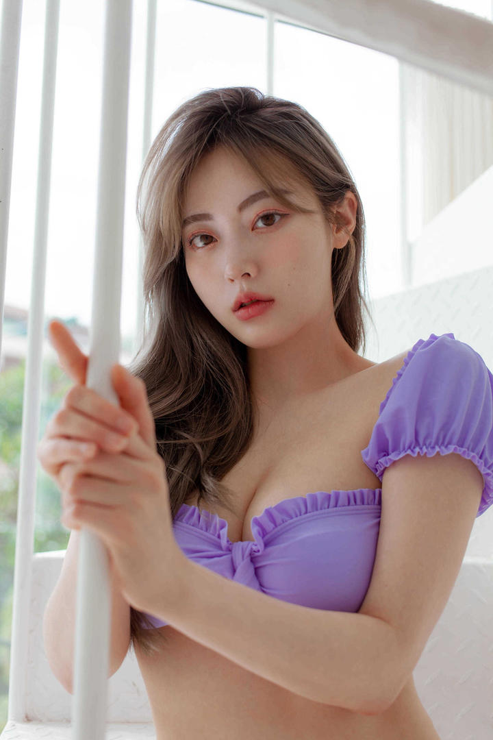 性感韵味紫色内衣美女模特国产精品自拍图片