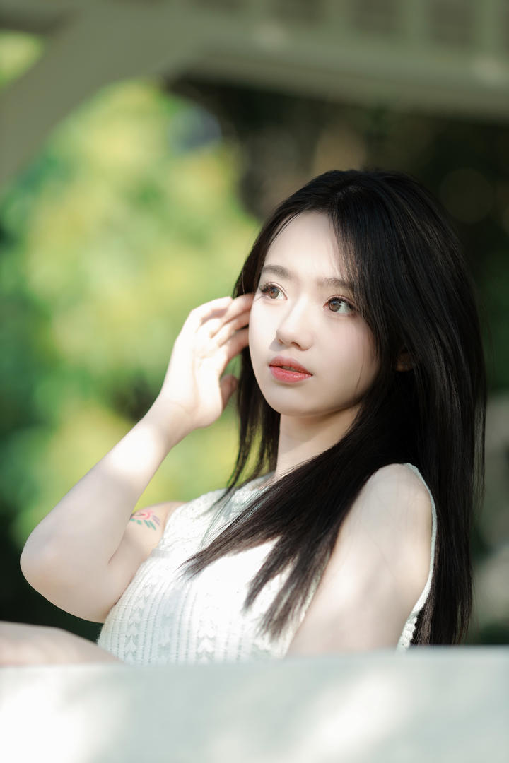 甜美阳光女孩高清人像摄影写真图片