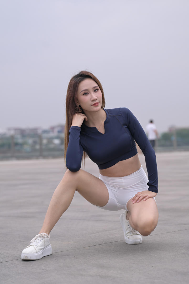 国模吧精品美女紧身裤写真图片