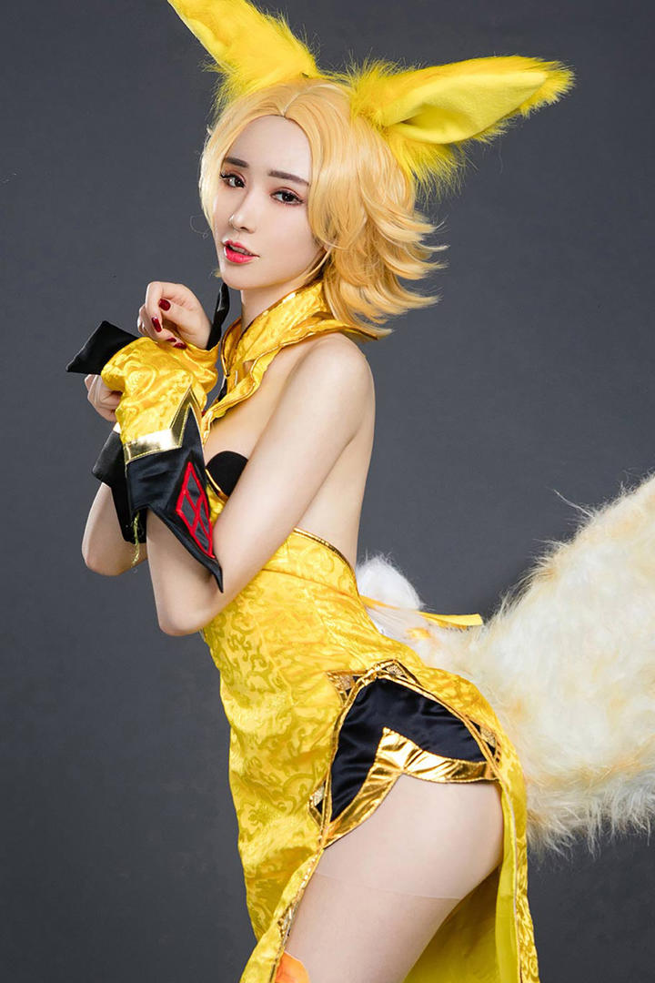 妩媚动人小狐妖萌琪琪性感写真图片