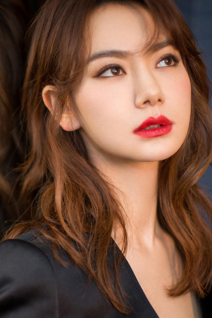 性感美女明星戚薇写真