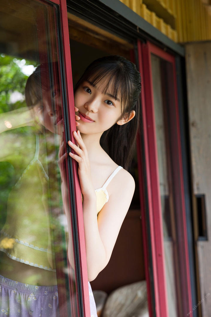 清纯日韩极品粉嫩美女艺术照写真集