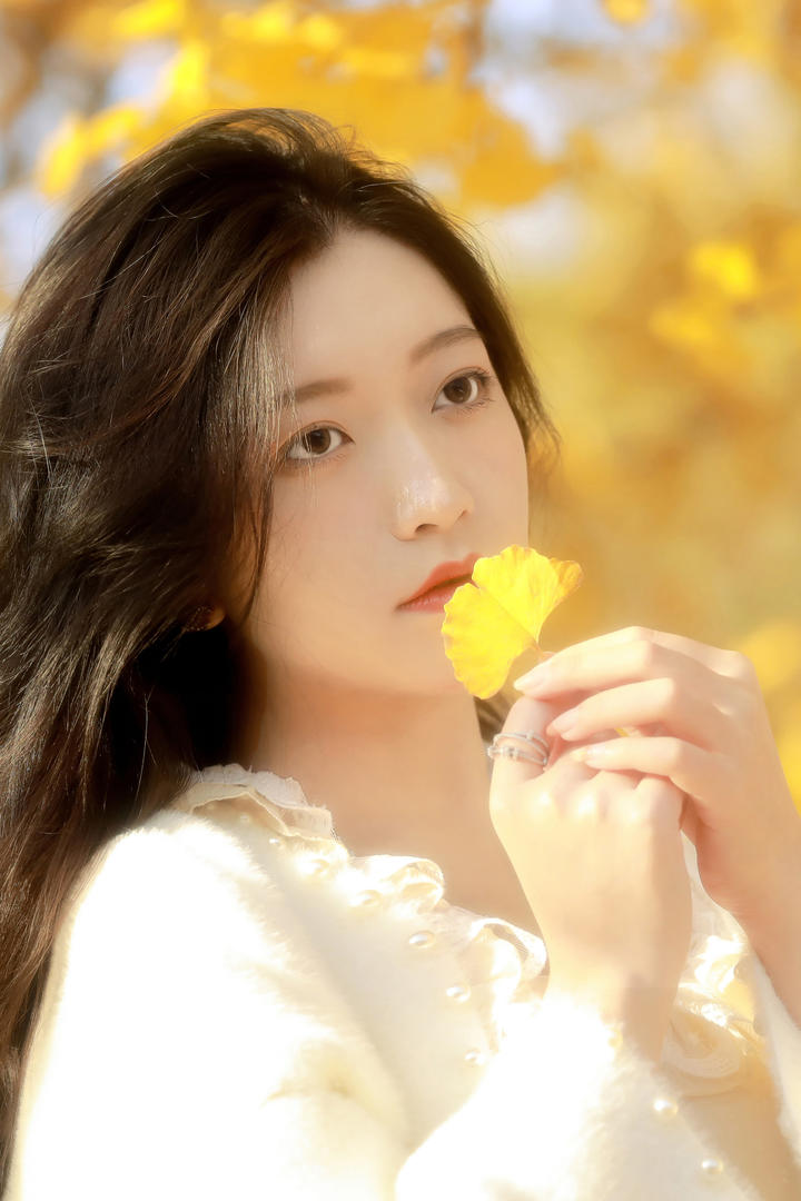 超清甜美小姐姐户外摄影美女图片大全