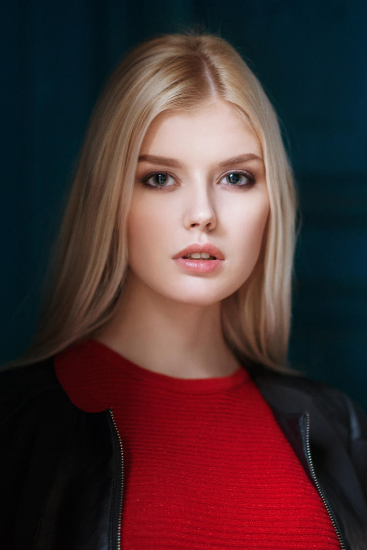 高清欧美金发美女肖像写真