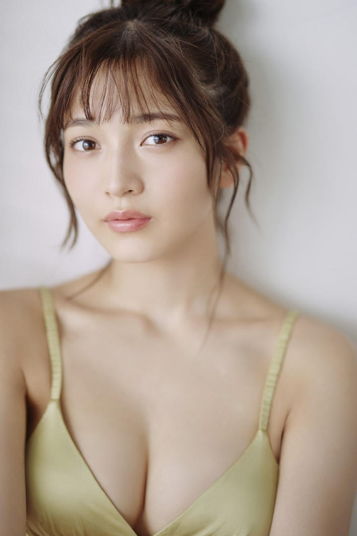 亚洲精品久久金色比基尼美女图片