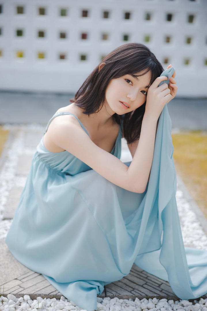 日本清纯美少女写真摄影图片集