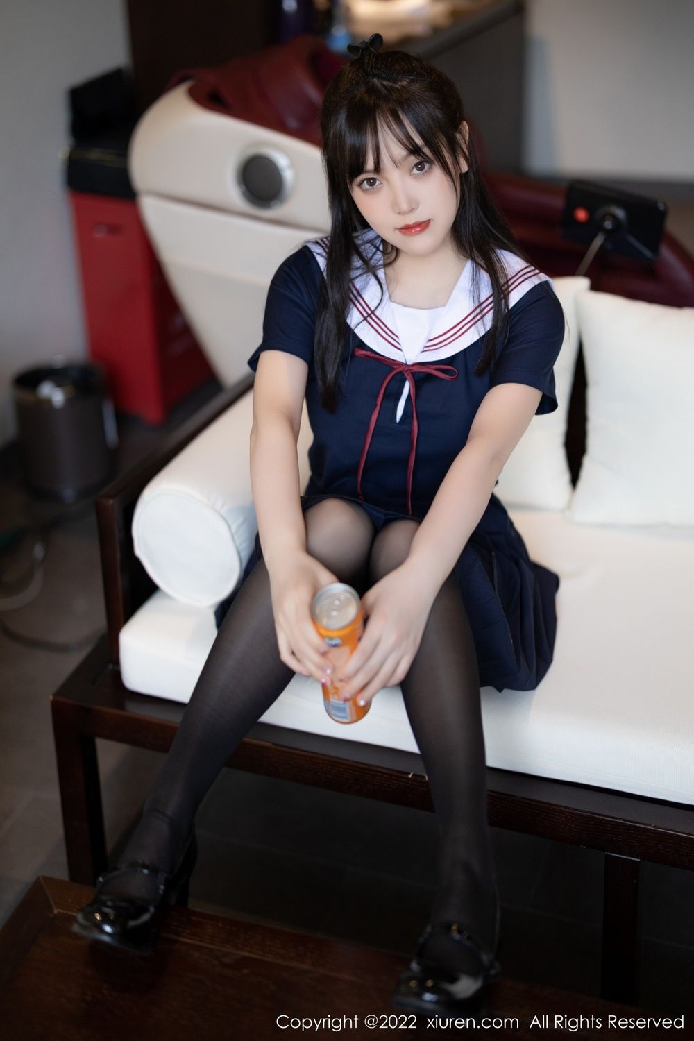 秀人网美女模特豆瓣酱深蓝色上衣搭配JK制服系列性感写真