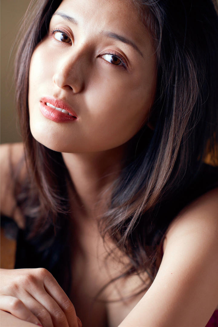 日韩在线美女大图高清写真