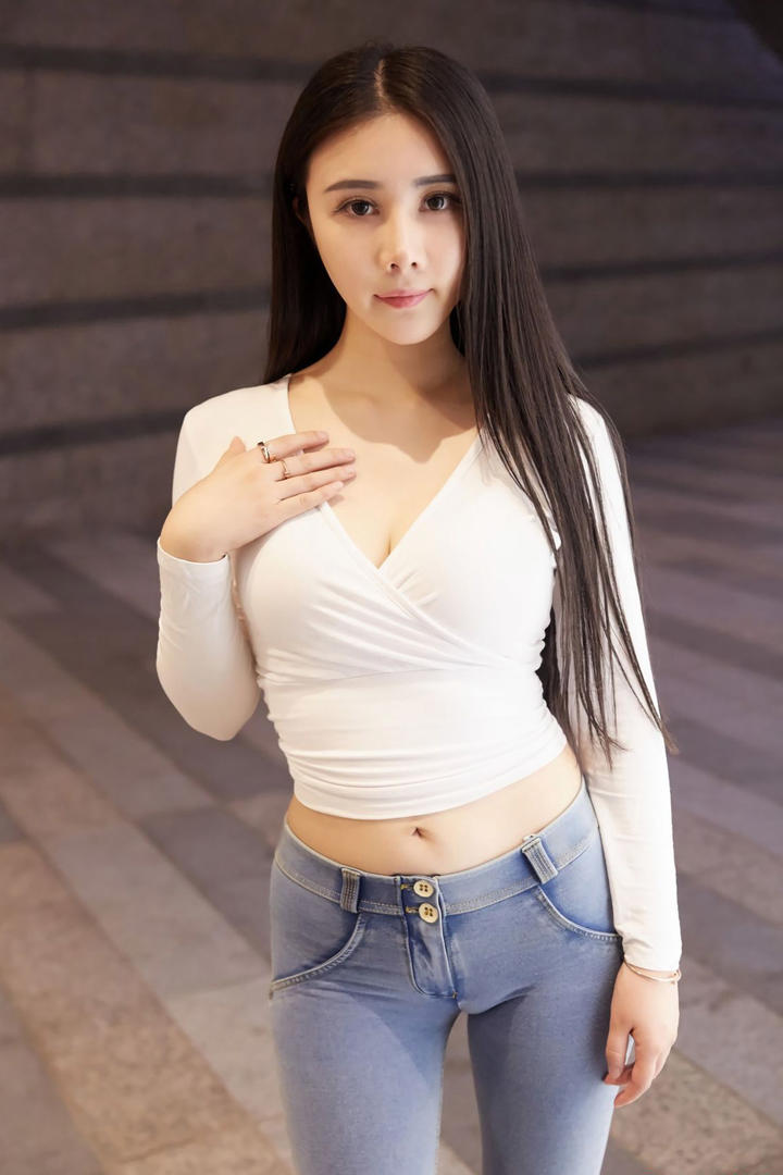 性感美女高清图片