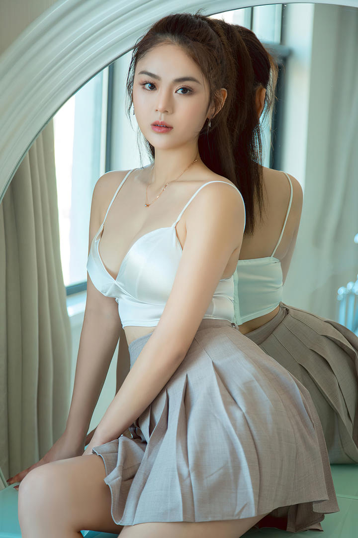 含羞草国产高清美女图片大全