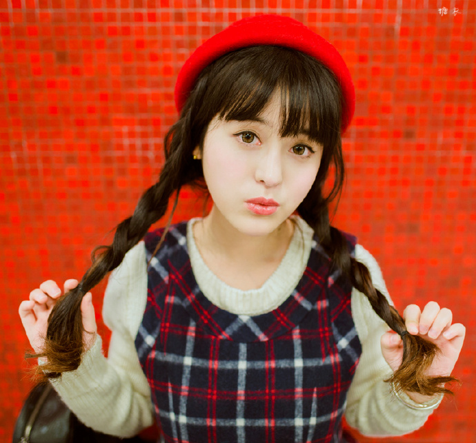 可爱甜美小红帽少女