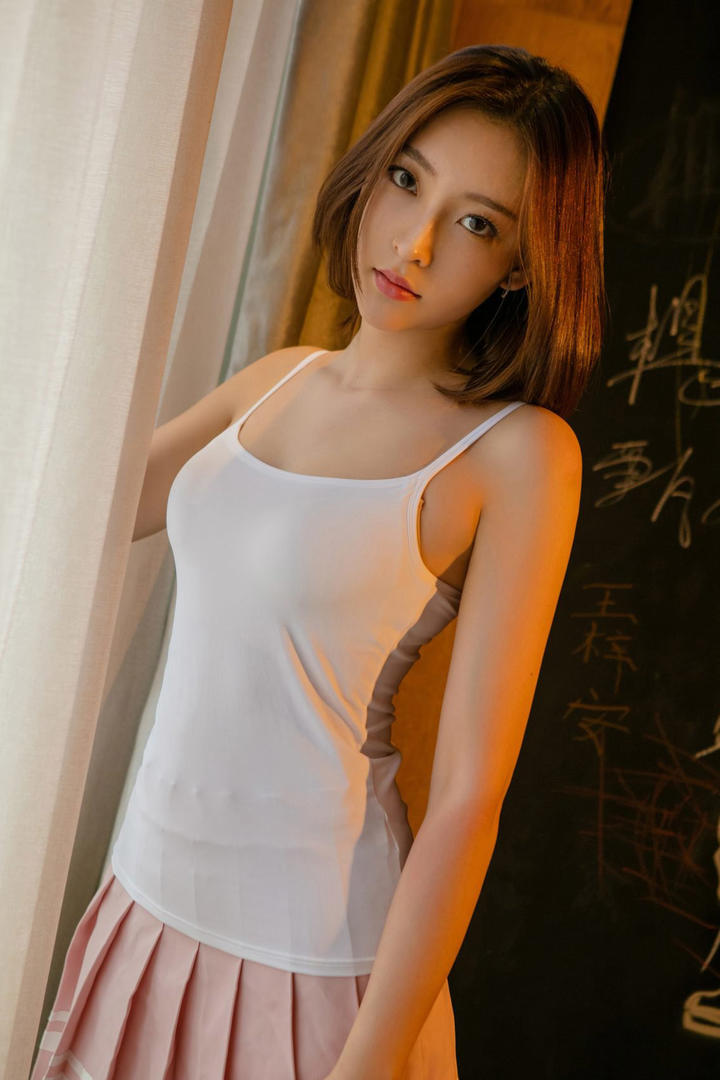 中国极品美女模特性感写真高清图片