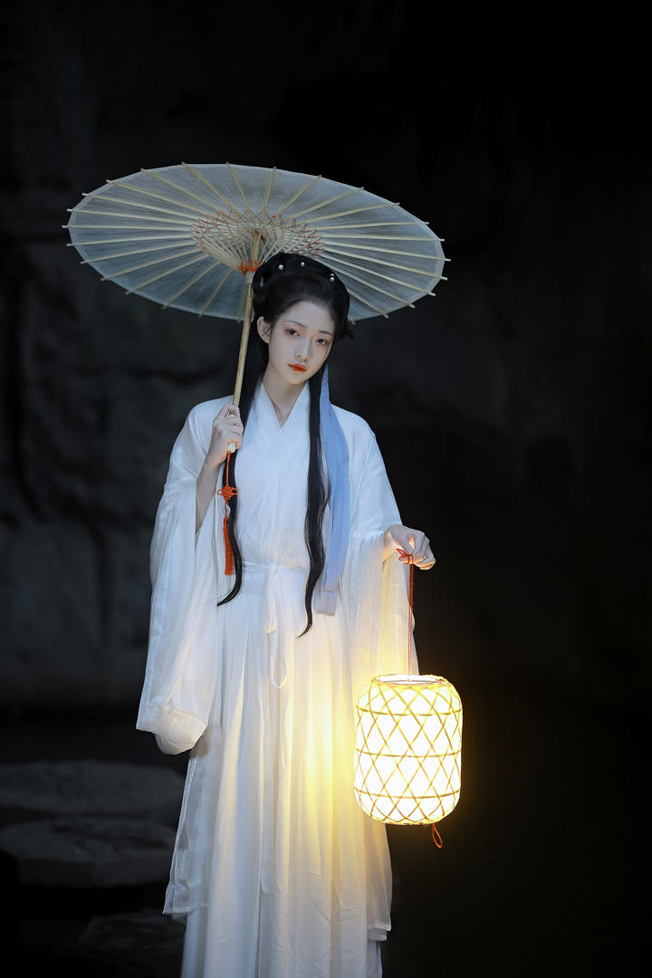 中国唯美高清古装汉服美女壁纸图片专辑