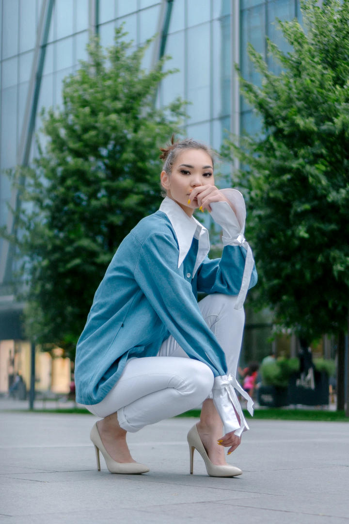 时尚女白领街拍欧美美女图片