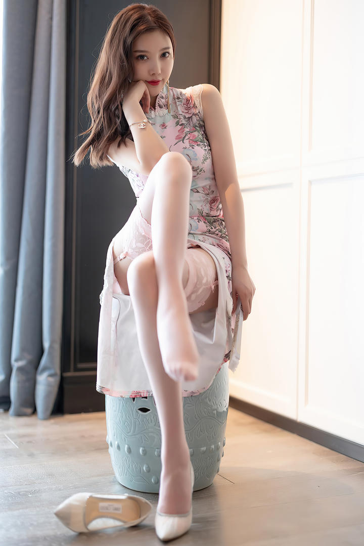 穿旗袍的116美女写真杨晨晨图片