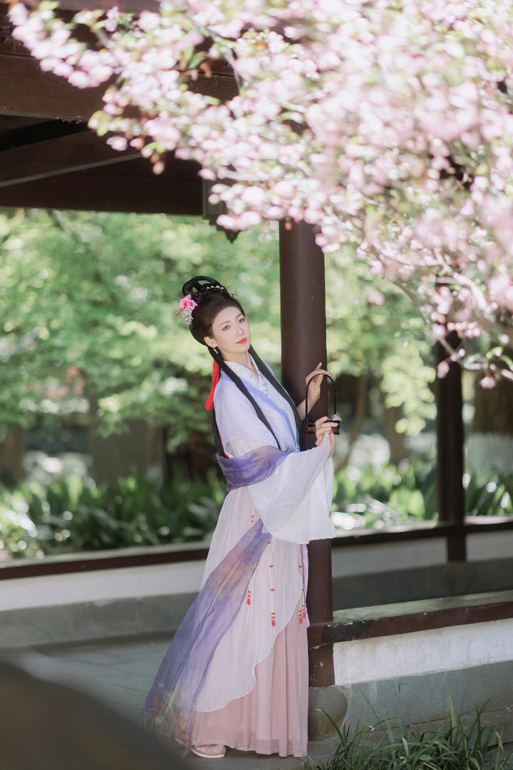国潮古风美女艺术照图片