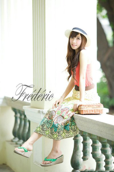 偶遇清纯MM秀今夏最新清凉装扮