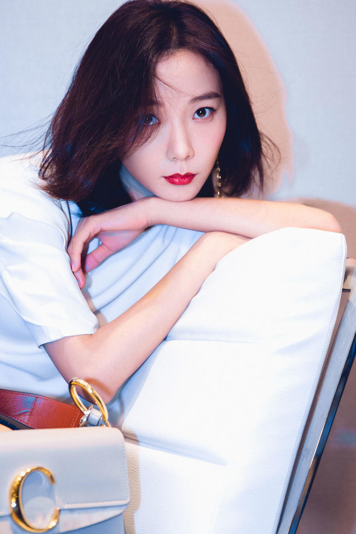 美女明星王珞丹艺术照图片
