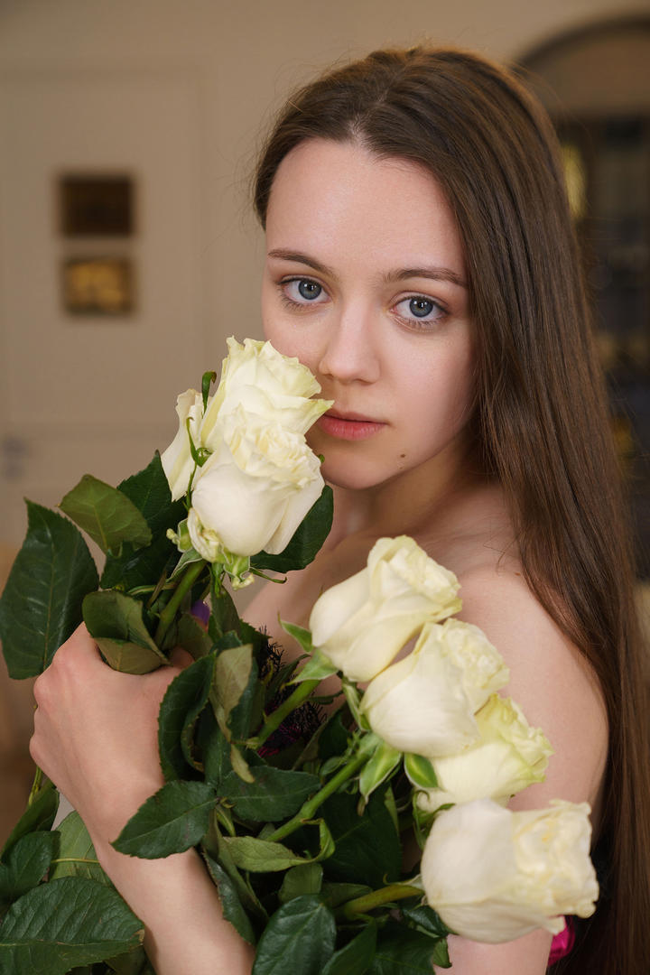 欧美美女144447大但人文艺术