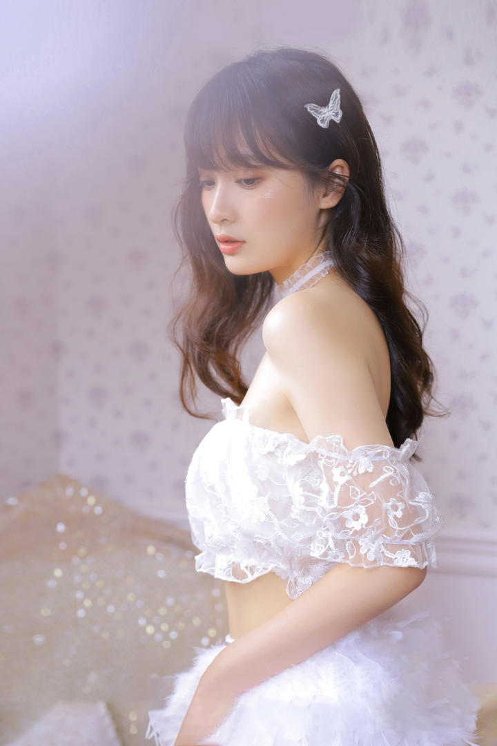 好看的头像女生清纯唯美写真图片