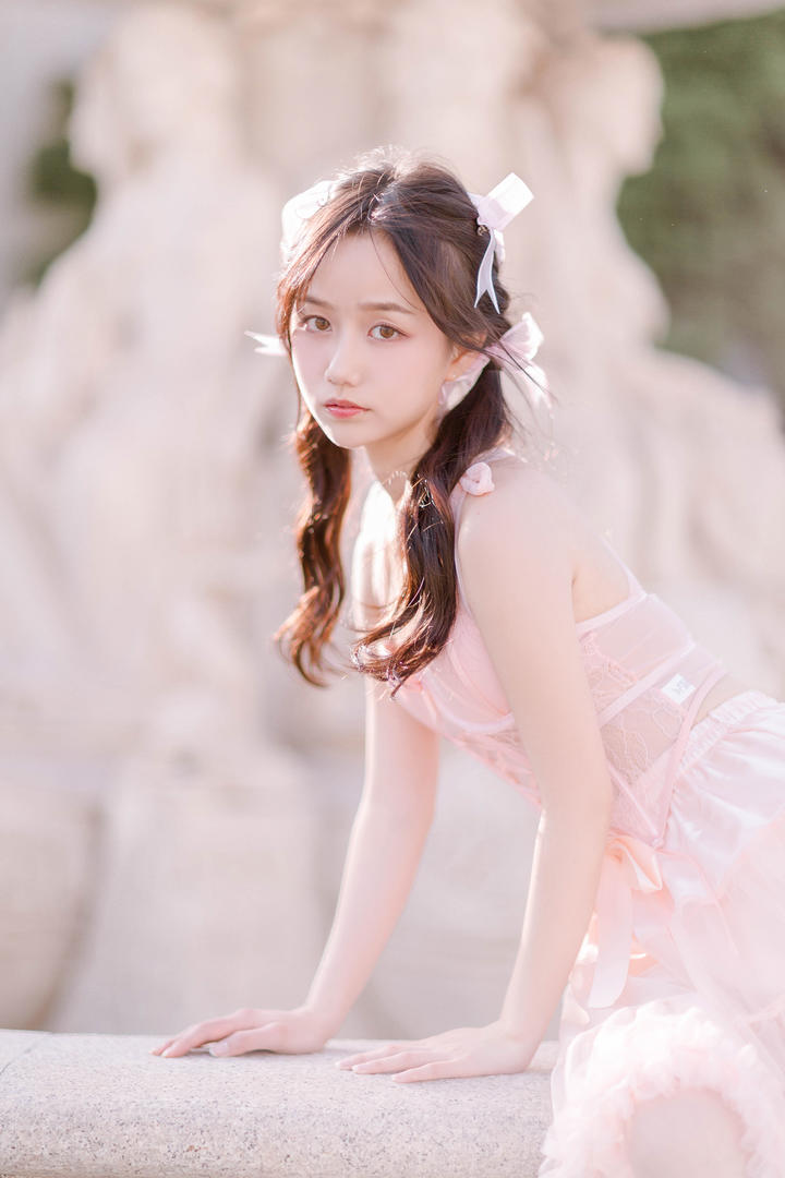 超好看的国内清纯漂亮小姐姐户外唯美摄影写真图片