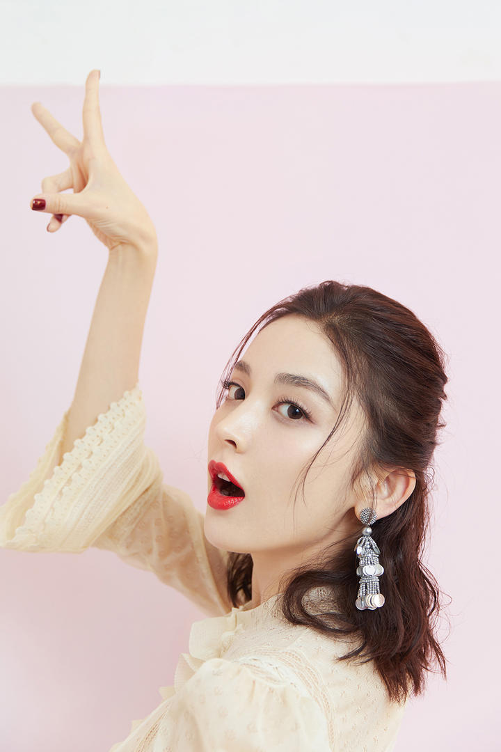 高清极品中国女星古力娜扎写真