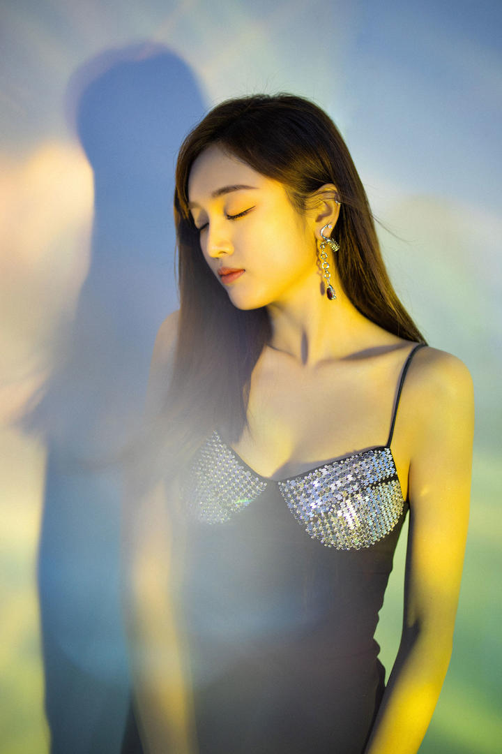 中国性感女明星吴宣仪艺术照片大全