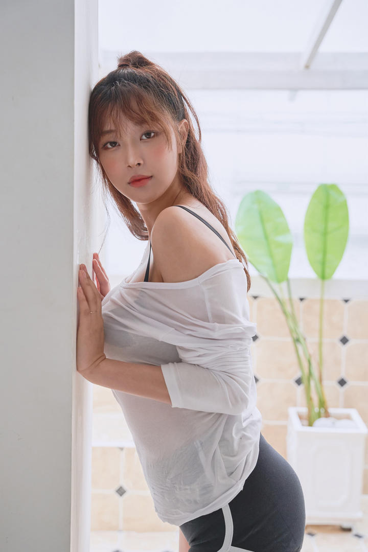 韩国热裤美女私拍