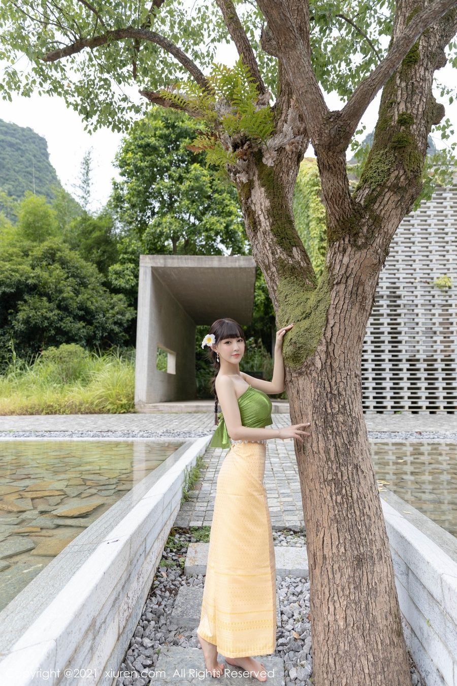 秀人网性感女神Flower朱可儿傣族风格异域风情系列桂林旅拍