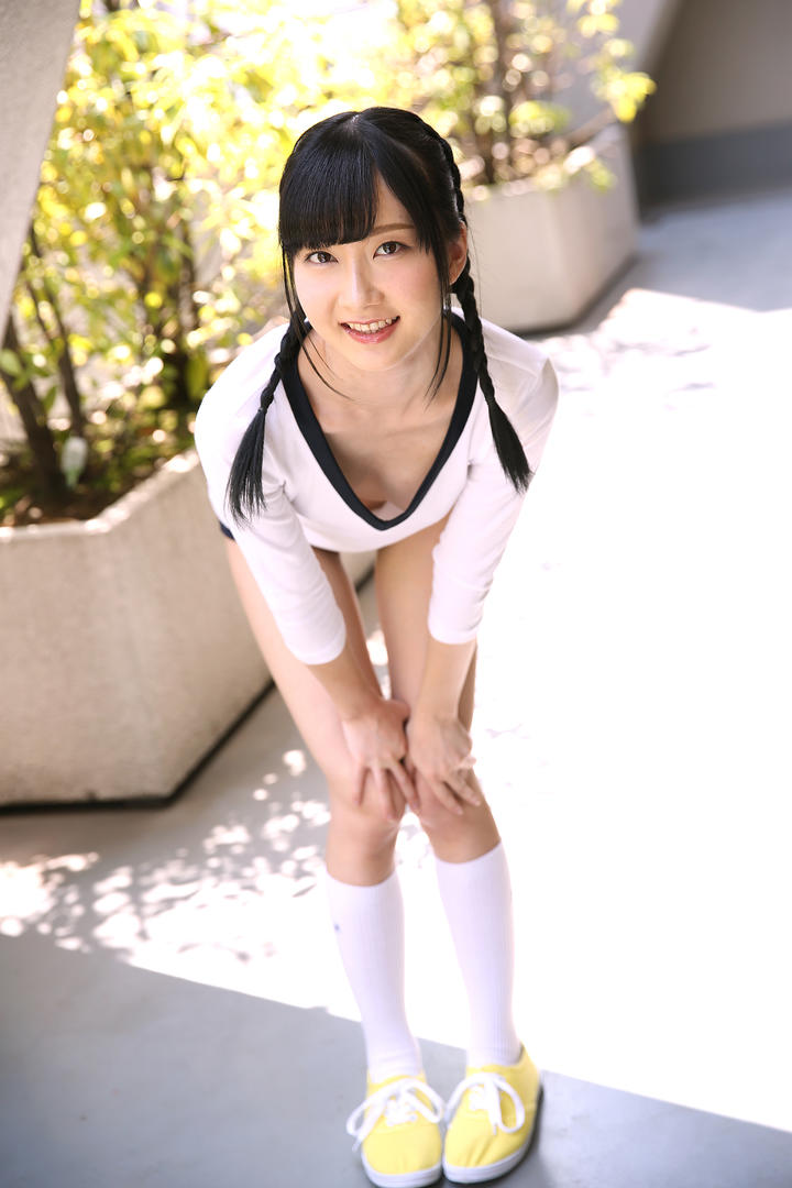 清纯漂亮的日本女生高清写真