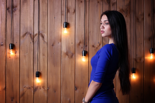 长发及腰直发发型图片