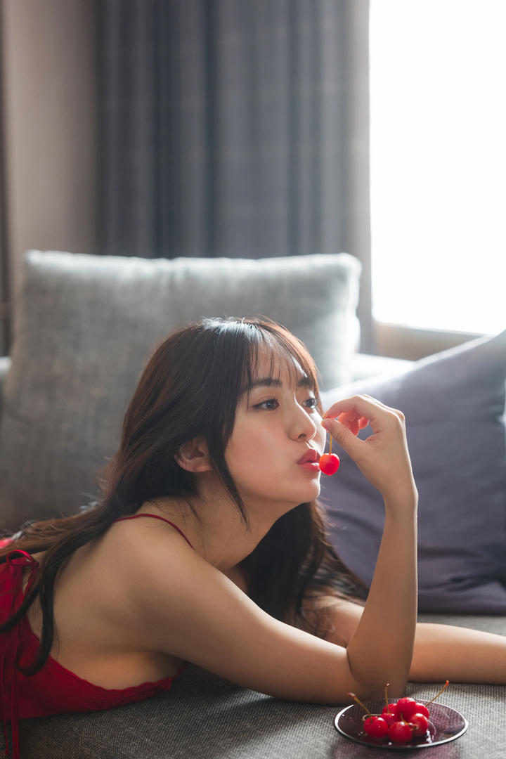 青草社区日本无码美女真实自拍福利资源免费下载