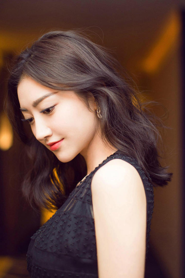成熟妩媚中国美女明星景甜图片高清写真
