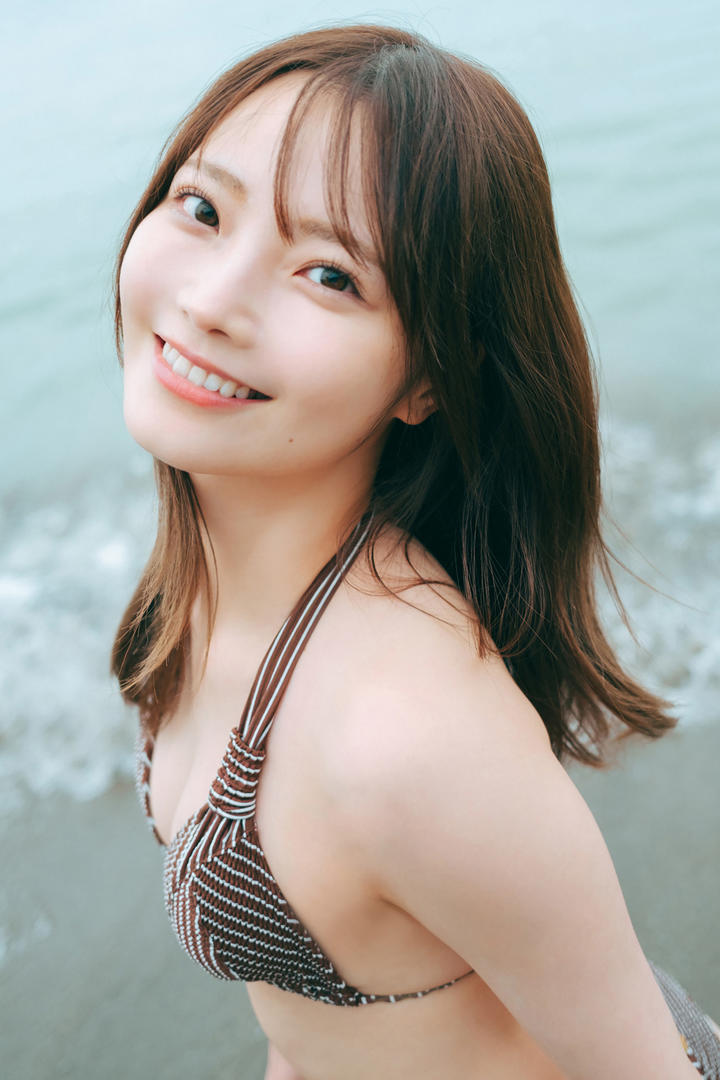 国产精品久久久久久日日游香甜美少女海边泳装写真图片