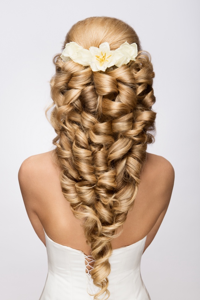 新娘烫发发型图片