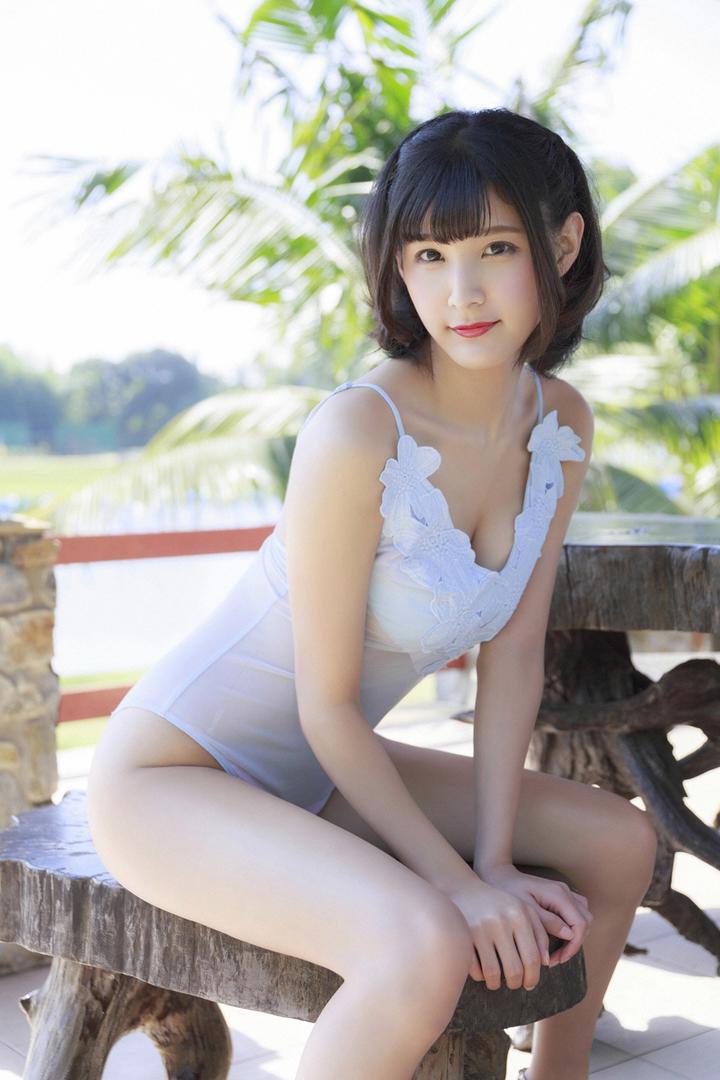 超漂亮日本短发泳装美女人体写真图片