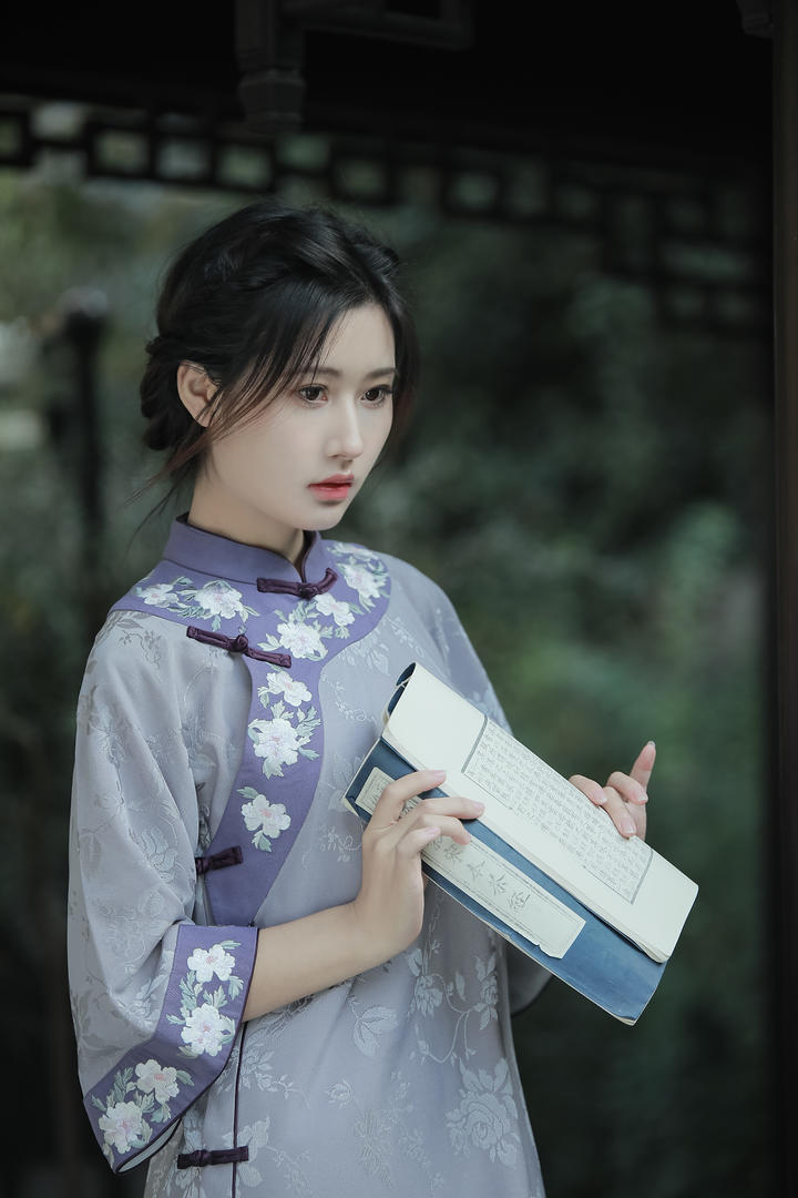 清纯旗袍美女图片